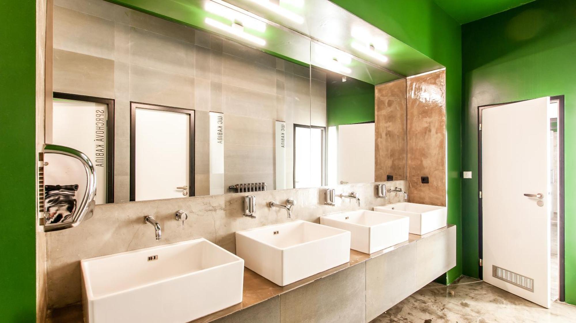 Twin Room with Shared Bathroom,1209832483:JPEG