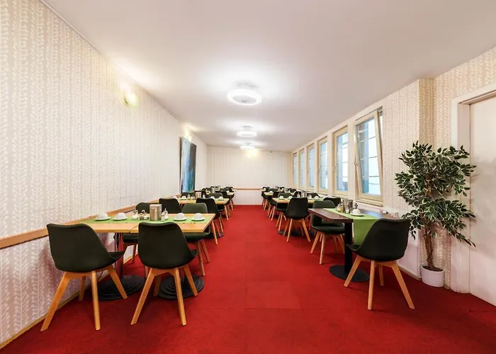 Goedkoop hotel: Hotel Meda Of Museum Kampa