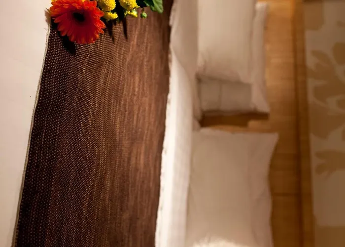 Dahlia Inn