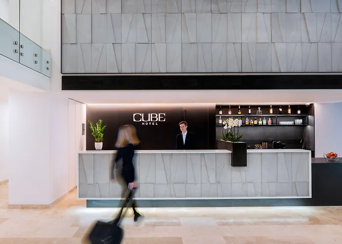 Spa Hotel: Hotel Cube Prague
