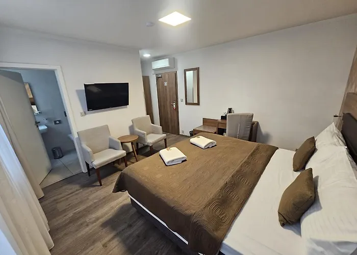 Resort: Hotel Prague Star