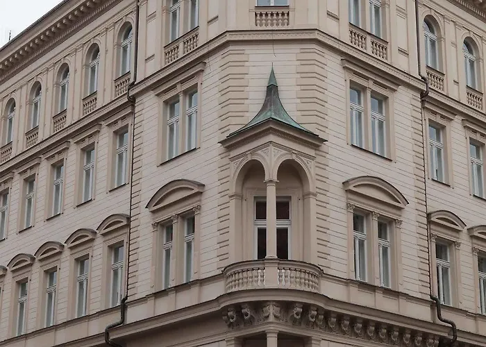 Hotel con vista: The Palace Suites And Apartments
